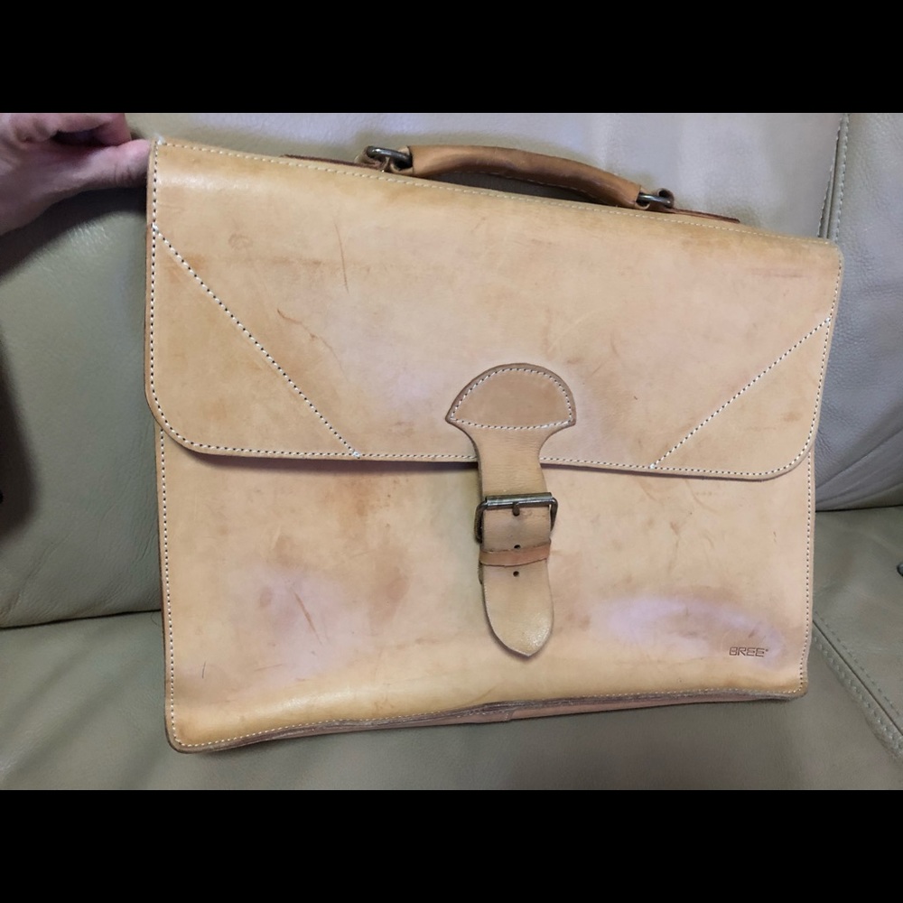 BREE Leather Messenger Bag